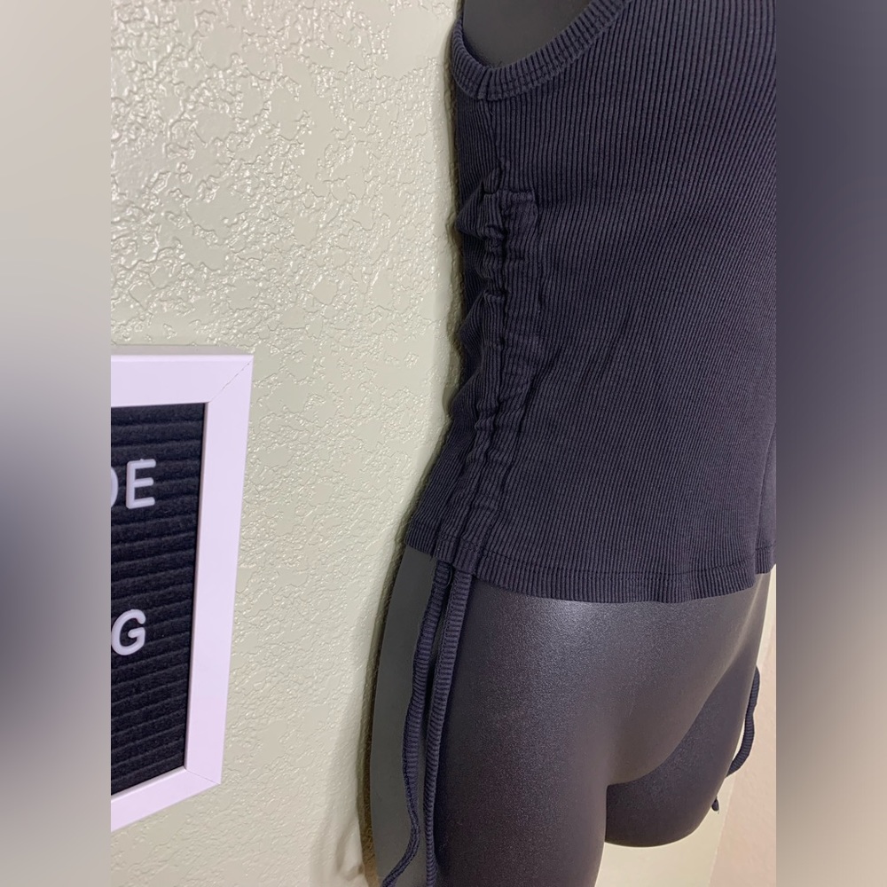 Forever 21 Good Times Black Ribbed Tank Top W/ Ajustable Sides Size Medium - Picture 3 of 9